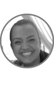 Lamya EL., Chargée relation client · Infinity Architecture